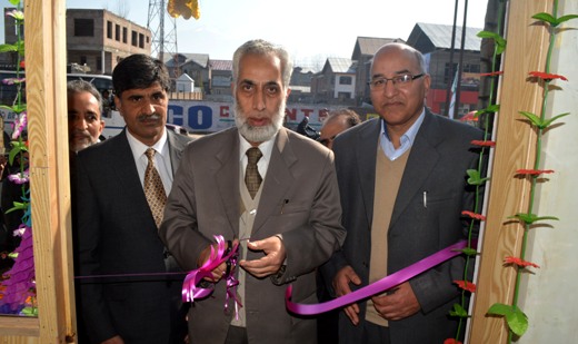J&K Bank opens business unit, conducts camps J&K Bank opens business unit, conducts camps