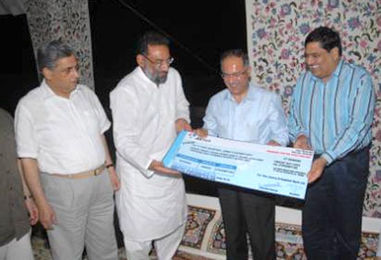 J&K Bank presents highest ever dividend cheques to State governmen…