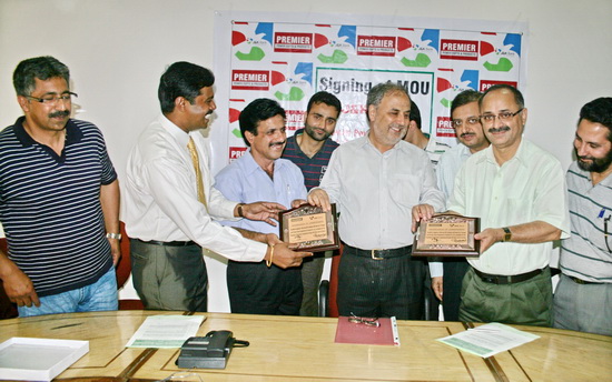 JK Bank inks tie-up with country's leading Agri-equipment Company JK Bank inks tie-up with country's leading Agri-equipment Company