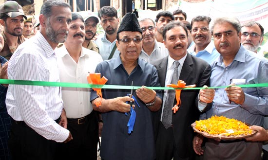 J&K Bank enjoying total functional autonomy: FM Inaugurates busine… J&K Bank enjoying total functional autonomy: FM Inaugurates busine…