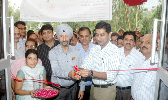 J&K Bank 'Health for All' campaign arrives at Reasi : Ov…
