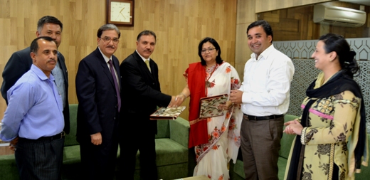 J&K Bank renews Tie-up with Bajaj Allianz J&K Bank renews Tie-up with Bajaj Allianz