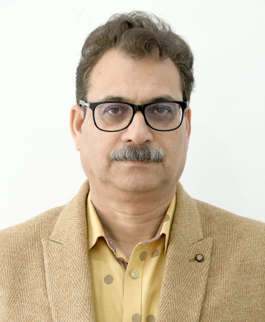 J&K Bank accords warm farewell to its General Manager on superannu…