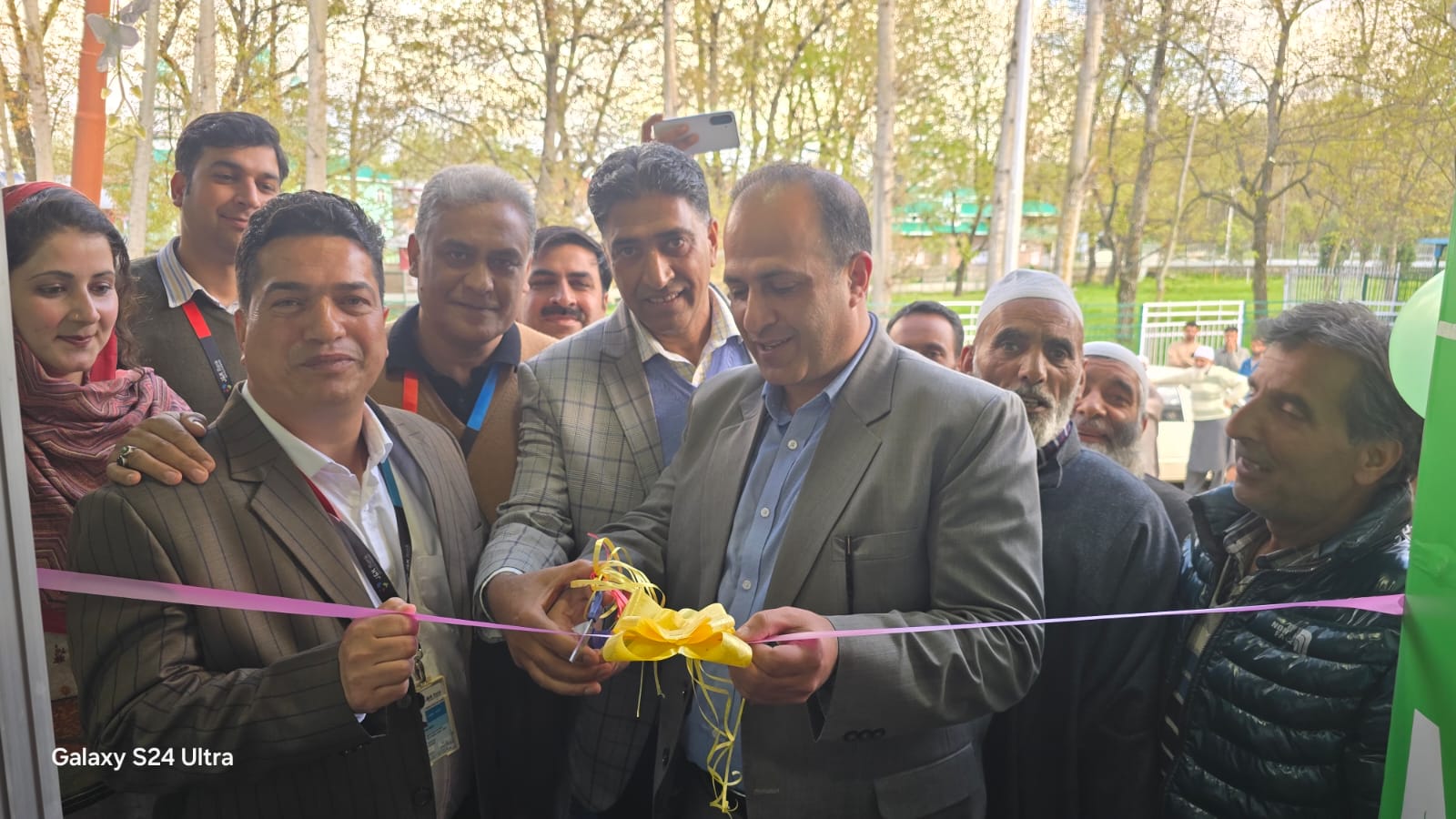 J&K Bank commissions two ATMs in Kulgam to enhance customer convenience